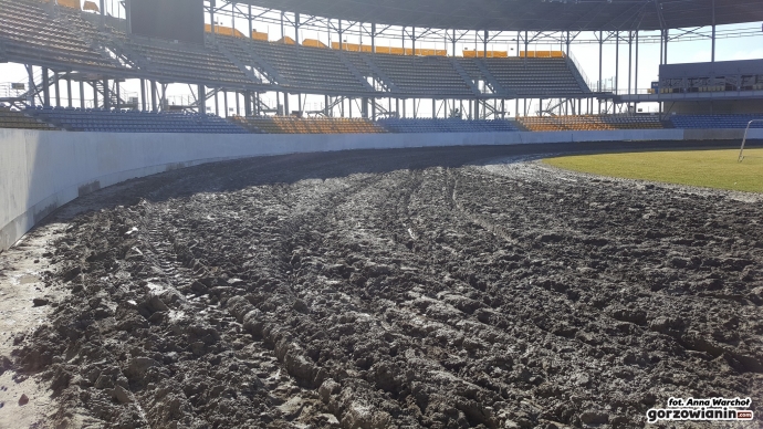 5/7 Prace na torze żużlowym