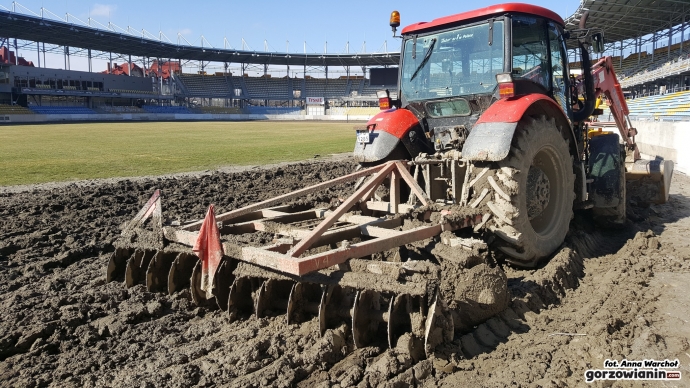 6/7 Prace na torze żużlowym