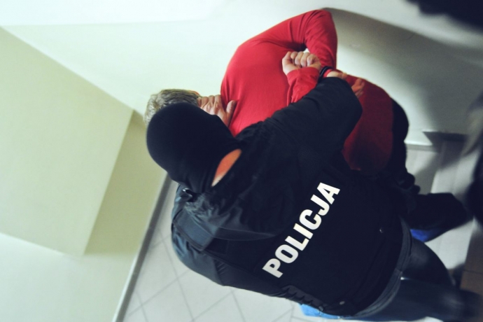 4/12 Zarzuty dla 26-latka