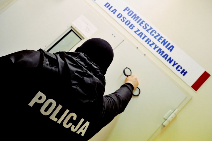 6/12 Zarzuty dla 26-latka