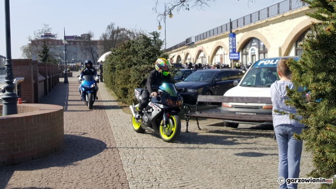 8/24 Parada motocykli 01.04.2017