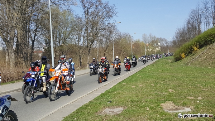 17/24 Parada motocykli 01.04.2017