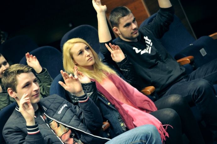 5/39 Desperat sterroryzował gorzowską uczelnię