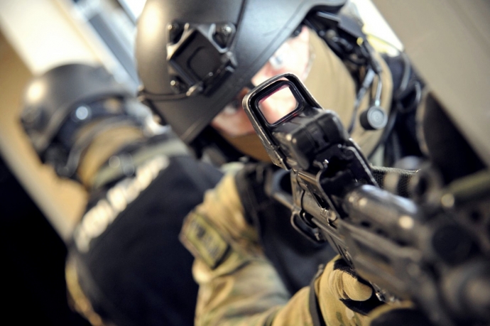 17/39 Desperat sterroryzował gorzowską uczelnię