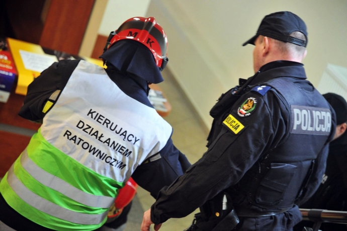 28/39 Desperat sterroryzował gorzowską uczelnię