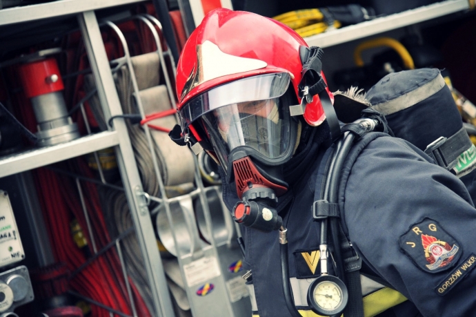 33/39 Desperat sterroryzował gorzowską uczelnię