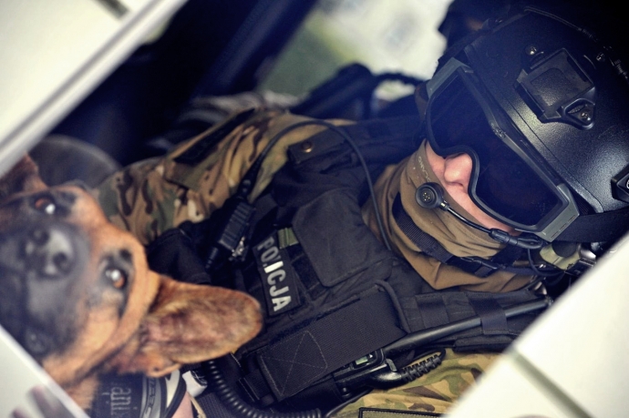 36/39 Desperat sterroryzował gorzowską uczelnię