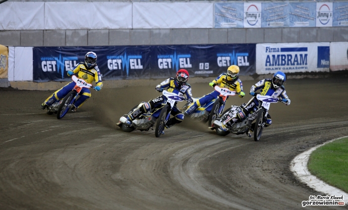 8/47 Stal wygrywa w Toruniu!