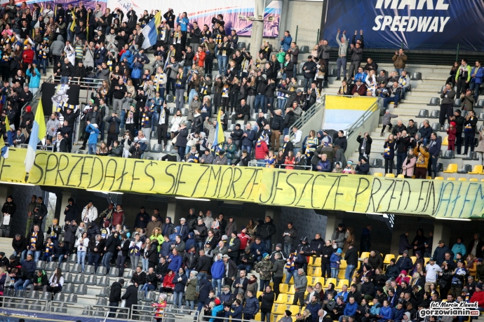 12/47 Stal wygrywa w Toruniu!