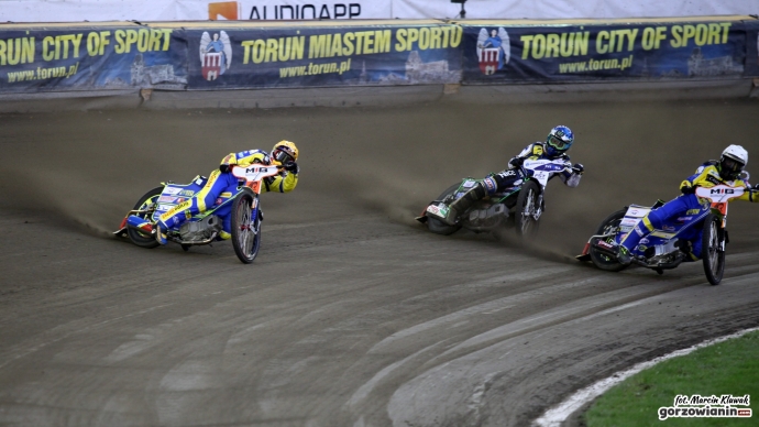 14/47 Stal wygrywa w Toruniu!