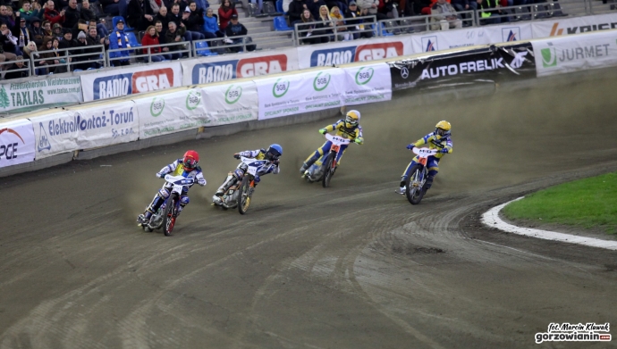 33/47 Stal wygrywa w Toruniu!