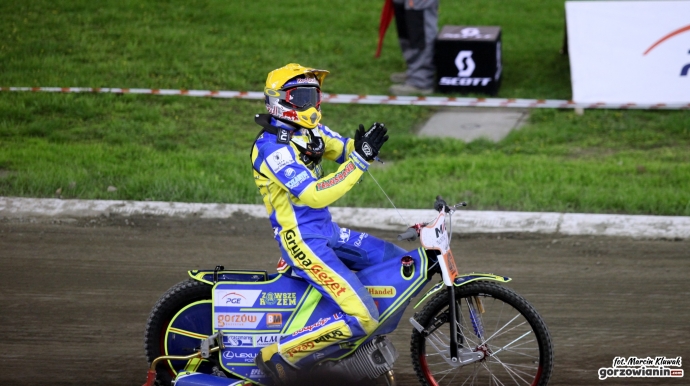 41/47 Stal wygrywa w Toruniu!