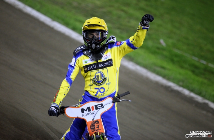 45/47 Stal wygrywa w Toruniu!