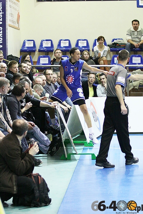 37/53 KSSSE AZS PWSZ Gorzów - Lotos Gdynia 65:71