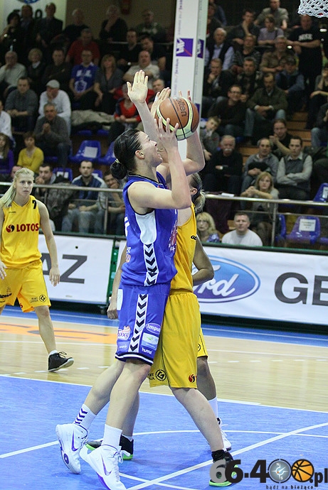 48/53 KSSSE AZS PWSZ Gorzów - Lotos Gdynia 65:71