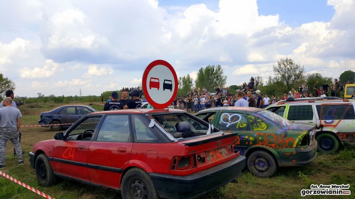 19/24 Wrak race na poligonie