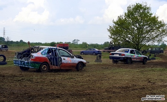 21/24 Wrak race na poligonie