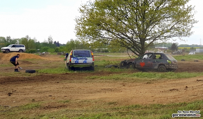 24/24 Wrak race na poligonie