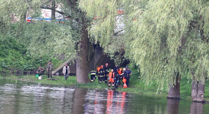 10/11 Akcja ratunkowa straży na rzece