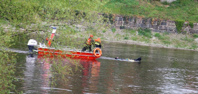 11/11 Akcja ratunkowa straży na rzece