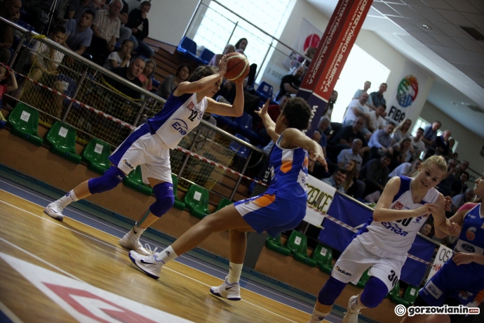 12/35 Juniorki AZS ze złotym medalem!