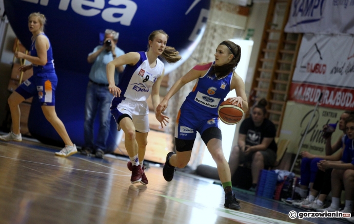 14/35 Juniorki AZS ze złotym medalem!