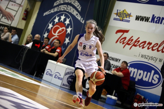 18/35 Juniorki AZS ze złotym medalem!