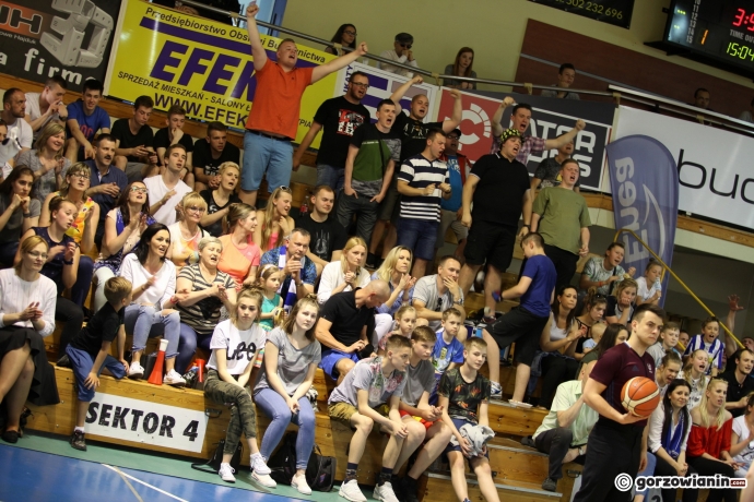 22/35 Juniorki AZS ze złotym medalem!