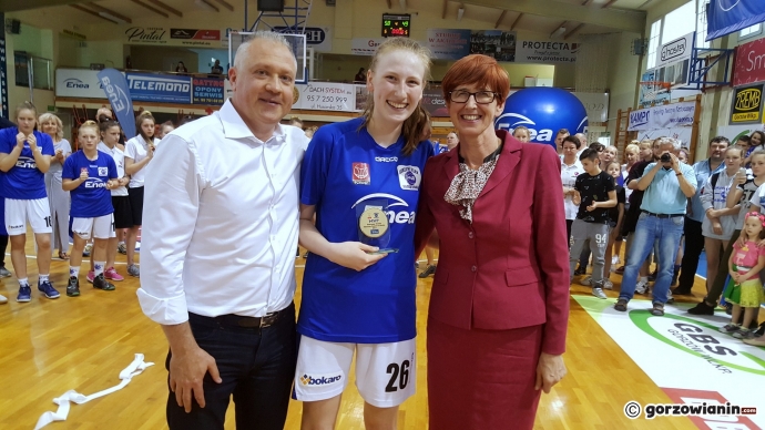 27/35 Juniorki AZS ze złotym medalem!