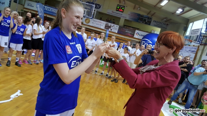 31/35 Juniorki AZS ze złotym medalem!