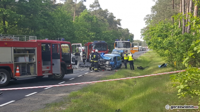 5/14 Czołowe zderzenie pandy i clio