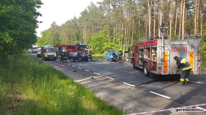 7/14 Czołowe zderzenie pandy i clio