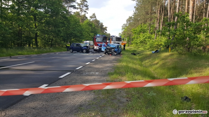 8/14 Czołowe zderzenie pandy i clio