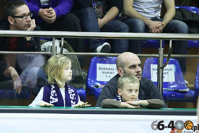 17/44 KSSSE AZS PWSZ Gorzów - Energa Toruń 81:77