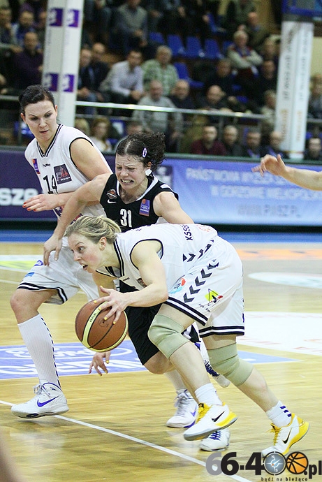 28/44 KSSSE AZS PWSZ Gorzów - Energa Toruń 81:77