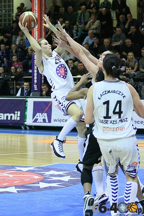 37/44 KSSSE AZS PWSZ Gorzów - Energa Toruń 81:77