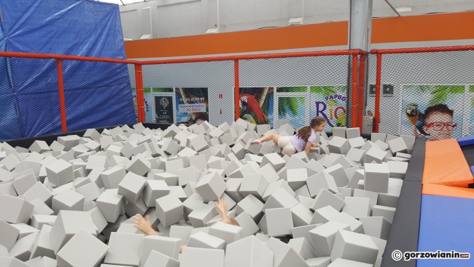 8/19 Atrakcje Fun Jump