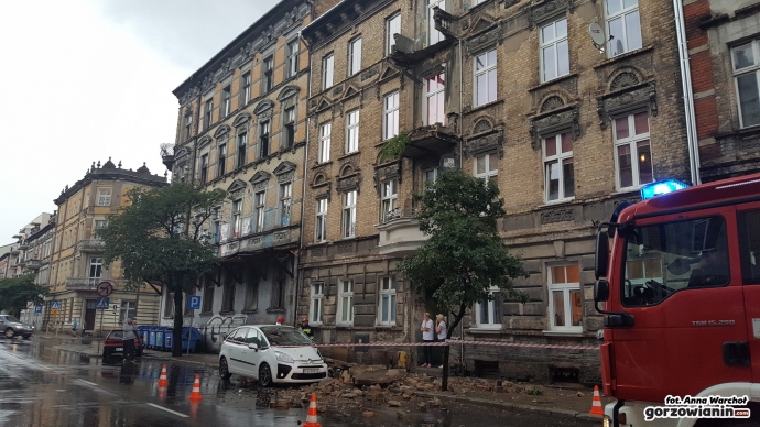 2/8 Zarwany balkon przy Dąbrowskiego