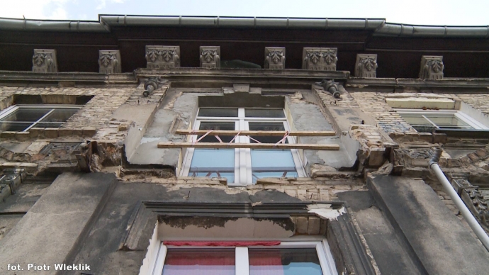 6/9 Balkony przy Dąbrowskiego zabezpieczone