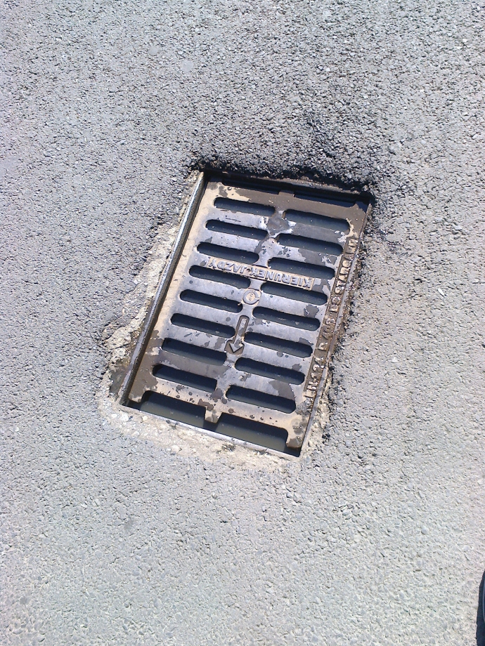 7/7 Zapchane wpusty do studzienek w Gorzowie