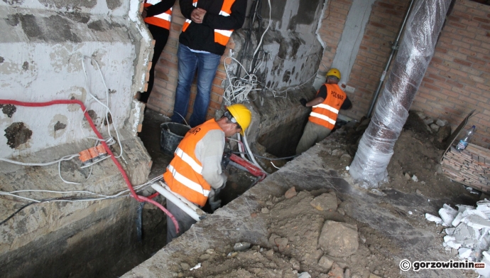 7/13 Remont estakady kolejowej od kuchni