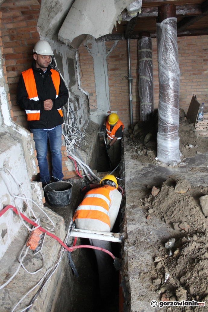 10/13 Remont estakady kolejowej od kuchni