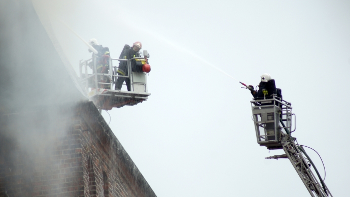 13/17 Gorzowska katedra wciąż płonie