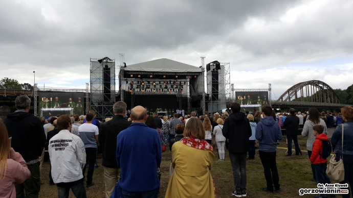 14/15 Msza św. na nadwarciańskich błoniach