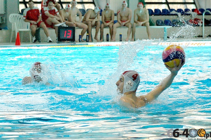 28/32 Polska - Ukraina 7:12 (3:3, 2:3, 1:2, 1:4)