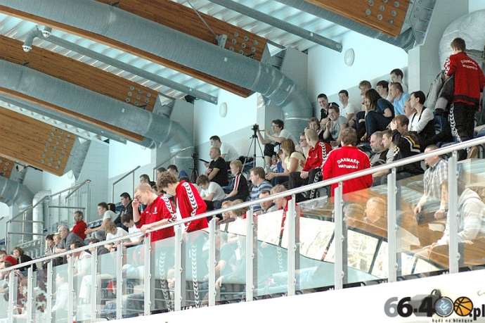 31/32 Polska - Ukraina 7:12 (3:3, 2:3, 1:2, 1:4)