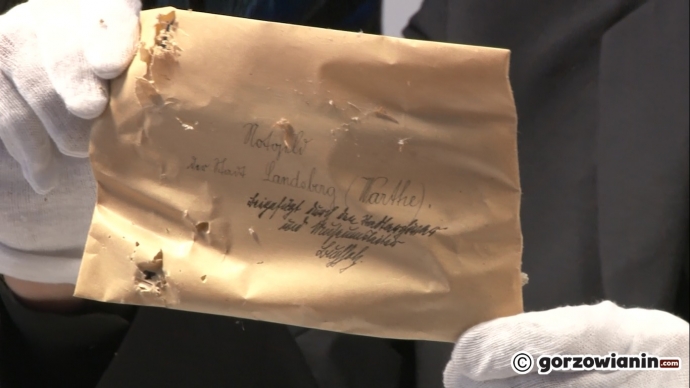 15/15 Kapsuła czasu z katedry otwarta