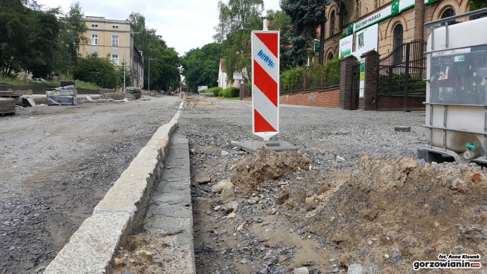 8/11 Remontowana ul. Walczaka