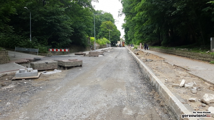 9/11 Remontowana ul. Walczaka