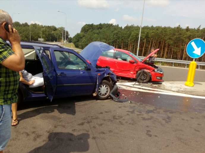 3/7 Wypadek na węźle S3 koło Skwierzyny